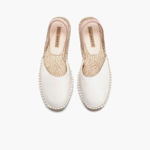 White women's flat shoes